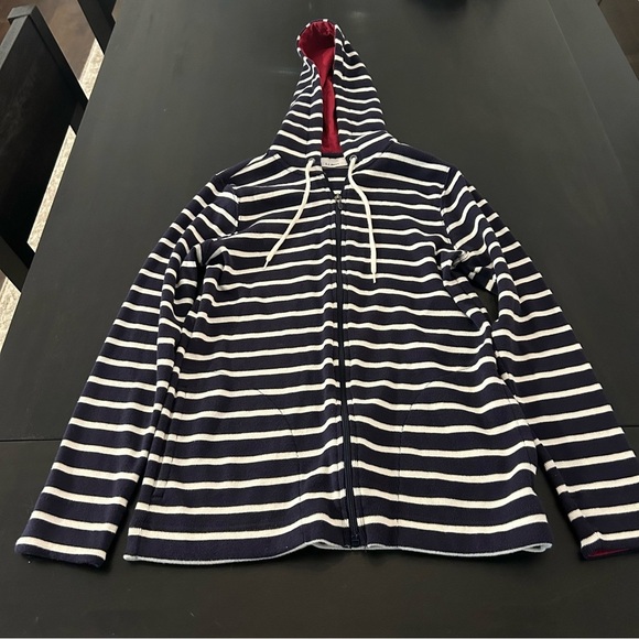 L.L. Bean Tops - LL Bean jacket with hoodie. Navy and off white. Size xs